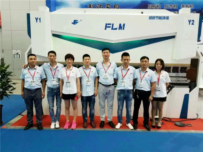 鋼板折彎?rùn)C(jī) 鋼板折彎?rùn)C(jī)